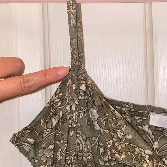 Olivaceous sage floral tiered dress - Picture 7 of 7